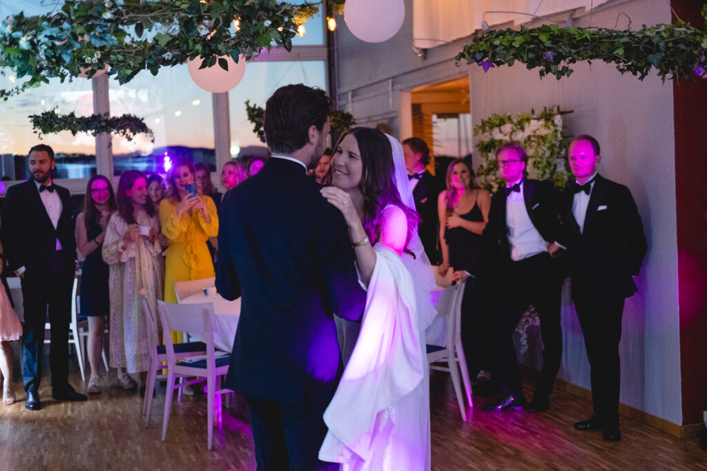Första dansen på Björholmens marina