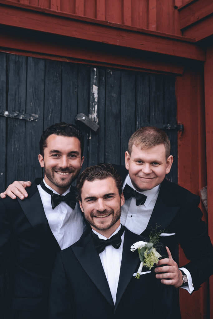 Brudgummen och hans marskalkar